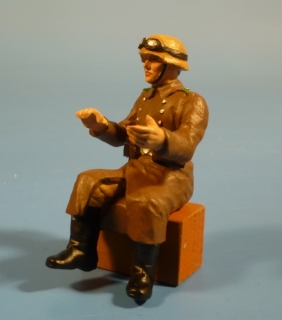 Afrikakorps Fahrer im Mantel
