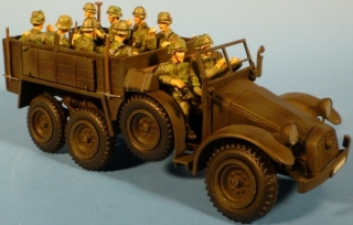 Mannschafts-Kraftwagen (Kfz. 70) (Krupp-LKW) mit auf und zu klappbarer Stoffplane