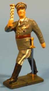 Generalfeldmarschall gehend mit Marschallstab