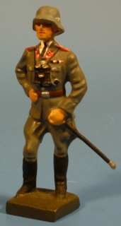General stehend