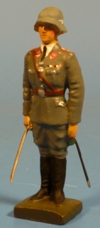 Offizier stillgestanden mit gesenktem Degen