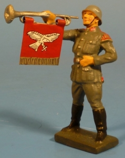 Fanfarenbl�ser breitbeinig stehend