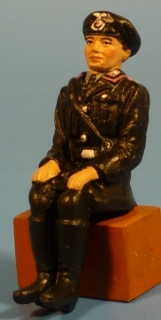 Panzersoldat sitzend