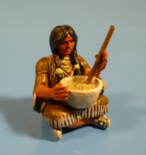 Squaw sitzend mit Schale 