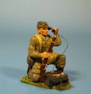 Fallschirmj�ger mit Feldtelefon