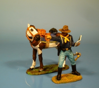 7US Kavallerist stehend zeigend mit Karte