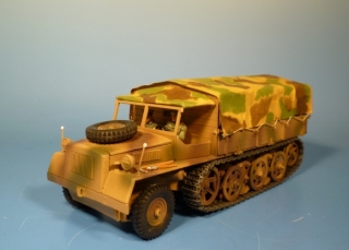 Schwerer Wehrmachtsschlepper (sWS) mit Pritschenaufbau