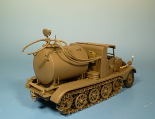 Leichter Zugkraftwagen 3t (Sd. Kfz. 11/3) Mittlerer Sprhkraftwagen
