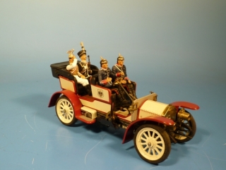 Mercedes Benz Kaiserwagen mit Fahrer, Beifahrer, Generalfeldmarschall August von Mackensen und Kaiser Wilhelm II.