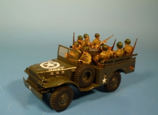 Dodge mit Besatung und Ausr�stung