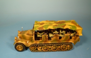 Leichter Zugkraftwagen 3t (Sd. Kfz. 11) mit Mannschaftsaufbau