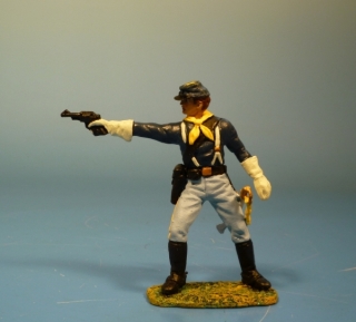 7US Kavallerist mit Revolver nach rechts feuernd