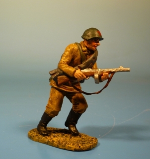 Rote Armee Soldat st�rmend mit MP