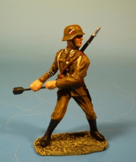 Afrikakorps Soldat Handgranate werfend