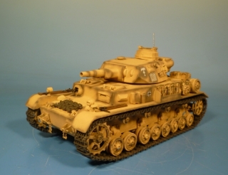 Afrikakorps Panzerkampfwagen IV mit kurzer 7,5-cm-KwK 37 L/24