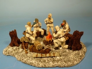 Diorama Heeres Soldaten in Winterkleidung bei der Gefechtspause