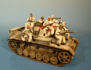 Kampfpanzer III Ausfhrung J 5-cm-KwK L/42 mit aufgesessener Infanterie