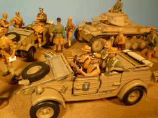 Diorama Afrikakorps 1941: Generalfeldmarschall Erwin Rommel bei der Lagebesprechung  in der Kyrenaika 1941