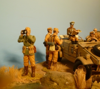Diorama Afrikakorps 1941: Generalfeldmarschall Erwin Rommel bei der Lagebesprechung  in der Kyrenaika 1941