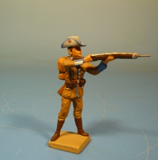 Deutsche Schutztruppe Soldat im Angriff