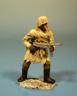 Wehrmacht Winter Soldat schie�end mit MP 40
