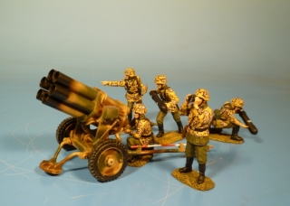 15-cm-Nebelwerfer 41 mit Waffen-SS Eichentarn Herbst Soldaten
