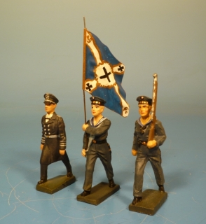 Wehrmacht Kriegsmarine mit Fahne f�r landgest�tzte Truppenteile oder Einrichtungen der Deutschen Kriegsmarine